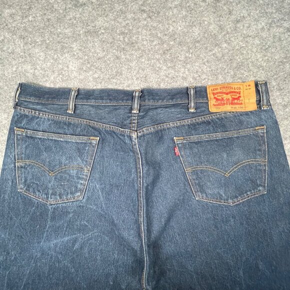 Levi's Men's 501 Straight Leg Jeans W46 L30 Classic Button Fly Denim Blue - Picture 15 of 16
